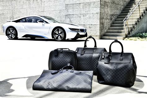 bmw i8 luggage set.